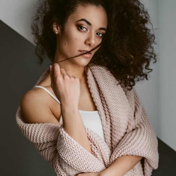 portret sensualny, kobieta, portrety kobiece wrocław, sesja zdjęciowa